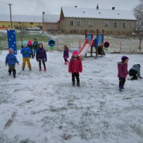 Hrátky ve sněhu v MŠ Nová Ves