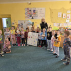 Čtení s paní knihovnicí