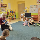 Čtení s paní knihovnicí